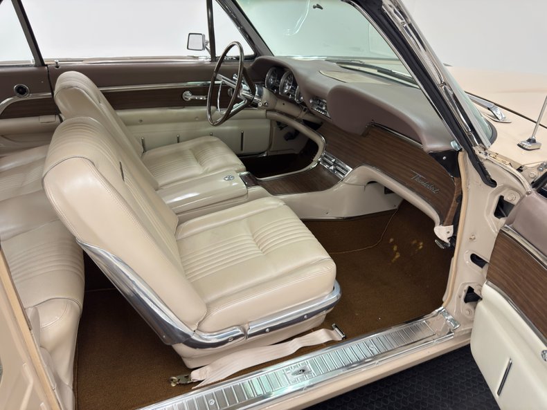 Unknown-Thunderbird-1963-Sandshell-Beige-Beige-47