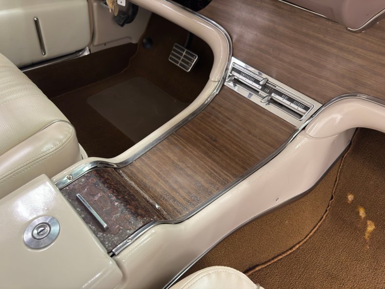 Unknown-Thunderbird-1963-Sandshell-Beige-Beige-48