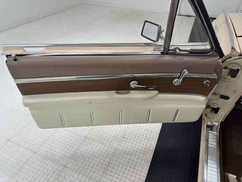 Unknown-Thunderbird-1963-Sandshell-Beige-Beige-5