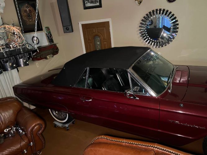Unknown-Thunderbird-1964-BurgundyBlack-Top-10