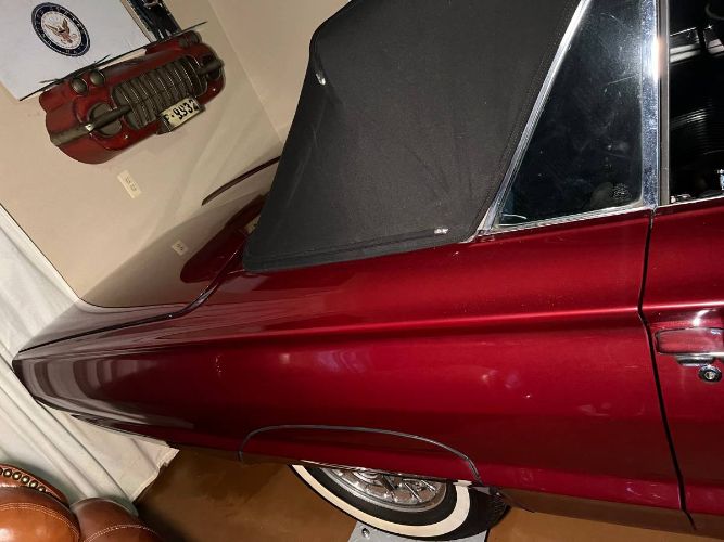 Unknown-Thunderbird-1964-BurgundyBlack-Top-5
