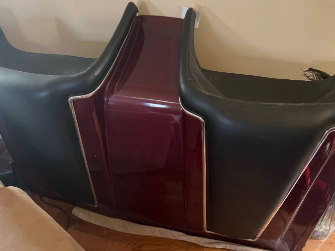 Unknown-Thunderbird-1964-Custom-Burgundy-Black-4