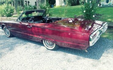 Unknown-Thunderbird-1964-Custom-Burgundy-Black-Leather-21