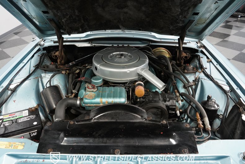 Unknown-Thunderbird-1964-Medium-Blue-Metallic-Light-Blue-1