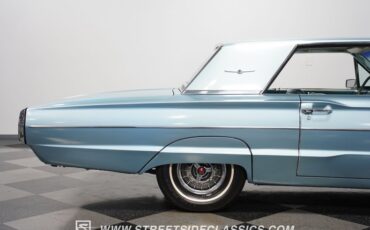 Unknown-Thunderbird-1964-Medium-Blue-Metallic-Light-Blue-29