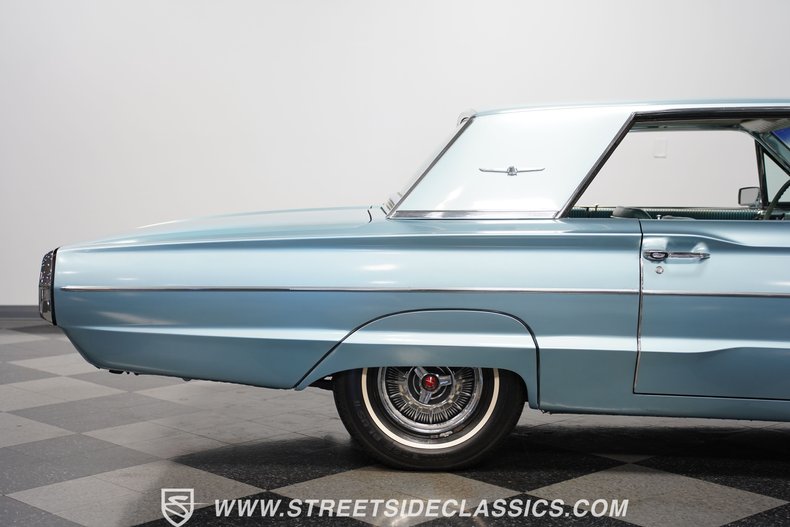 Unknown-Thunderbird-1964-Medium-Blue-Metallic-Light-Blue-29