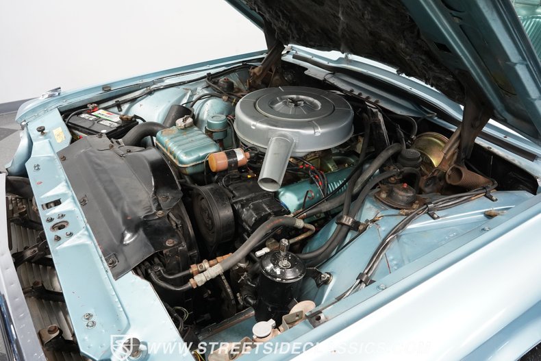 Unknown-Thunderbird-1964-Medium-Blue-Metallic-Light-Blue-32