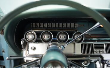 Unknown-Thunderbird-1964-Medium-Blue-Metallic-Light-Blue-37