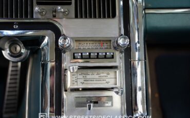 Unknown-Thunderbird-1964-Medium-Blue-Metallic-Light-Blue-40