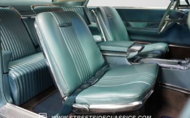 Unknown-Thunderbird-1964-Medium-Blue-Metallic-Light-Blue-44