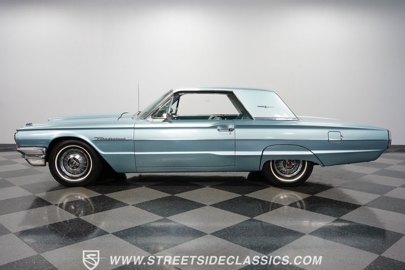 Unknown-Thunderbird-1964-Medium-Blue-Metallic-Light-Blue-5