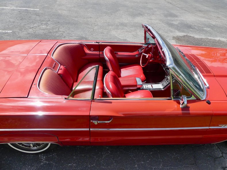 Unknown-Thunderbird-1964-Red-Red-33