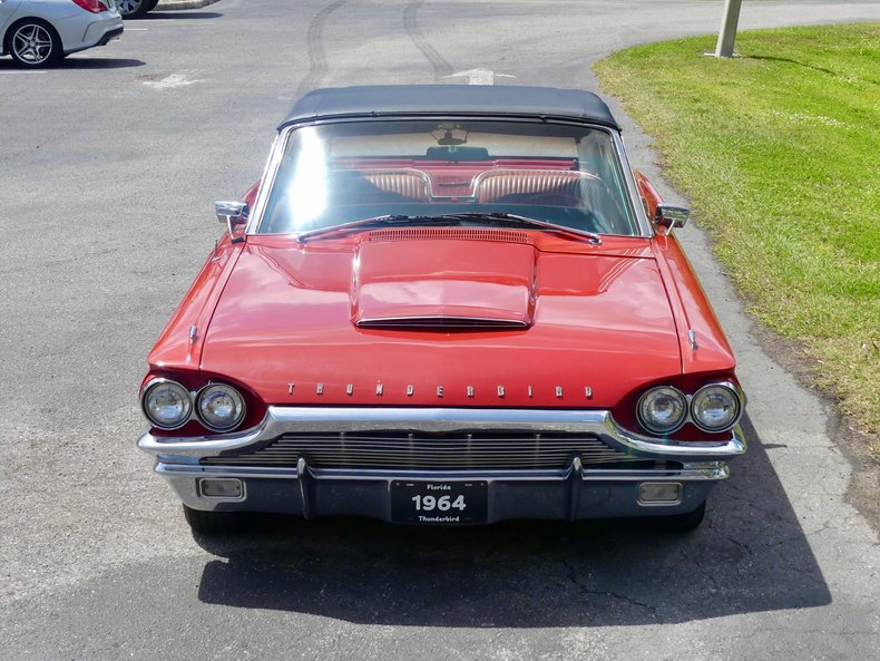 Unknown-Thunderbird-1964-Red-Red-44