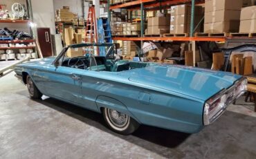 Unknown-Thunderbird-1964-TealWhite-Teal-1