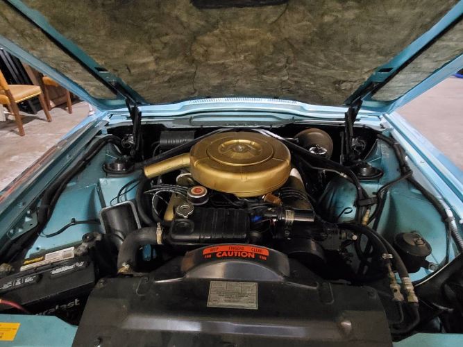 Unknown-Thunderbird-1964-TealWhite-Teal-14