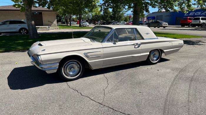 Unknown-Thunderbird-1965-14