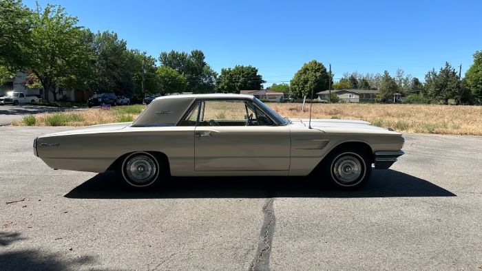 Unknown-Thunderbird-1965-17