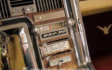 Unknown-Thunderbird-1965-Emberglo-Metallic-Parchment-41