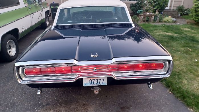 Unknown-Thunderbird-1966-BlueWhite-top-13