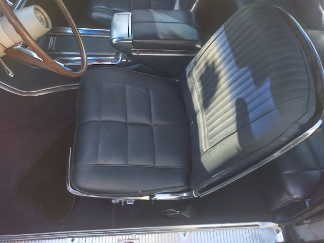 Unknown-Thunderbird-1966-BlueWhite-top-28
