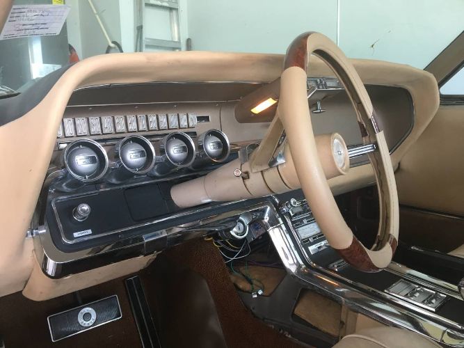 Unknown-Thunderbird-1966-Brown-4