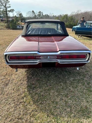 Unknown-Thunderbird-1966-Burgundy-Black-5