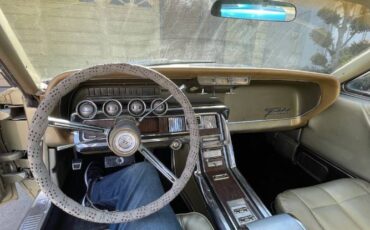 Unknown-Thunderbird-1966-Gold-Metallic-Gold-Leather-1