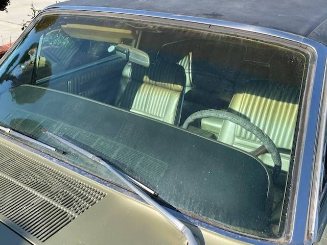 Unknown-Thunderbird-1966-Gold-Metallic-Gold-Leather-13