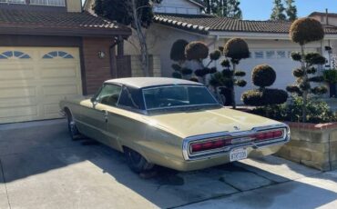 Unknown-Thunderbird-1966-Gold-Metallic-Gold-Leather-2