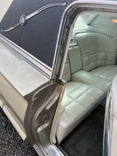 Unknown-Thunderbird-1966-Green-Green-22