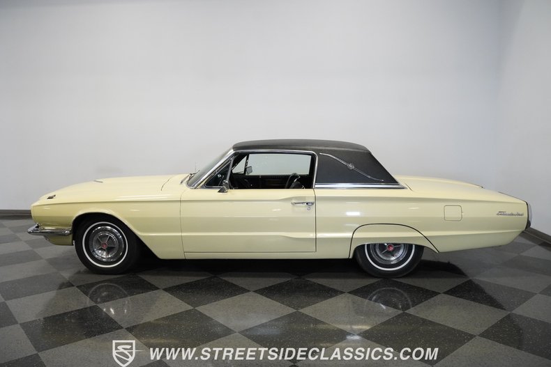 Unknown-Thunderbird-1966-Ivy-Yellow-Black-14