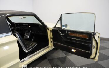 Unknown-Thunderbird-1966-Ivy-Yellow-Black-25