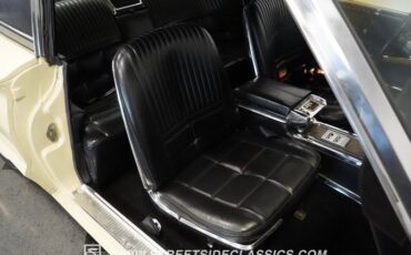 Unknown-Thunderbird-1966-Ivy-Yellow-Black-27