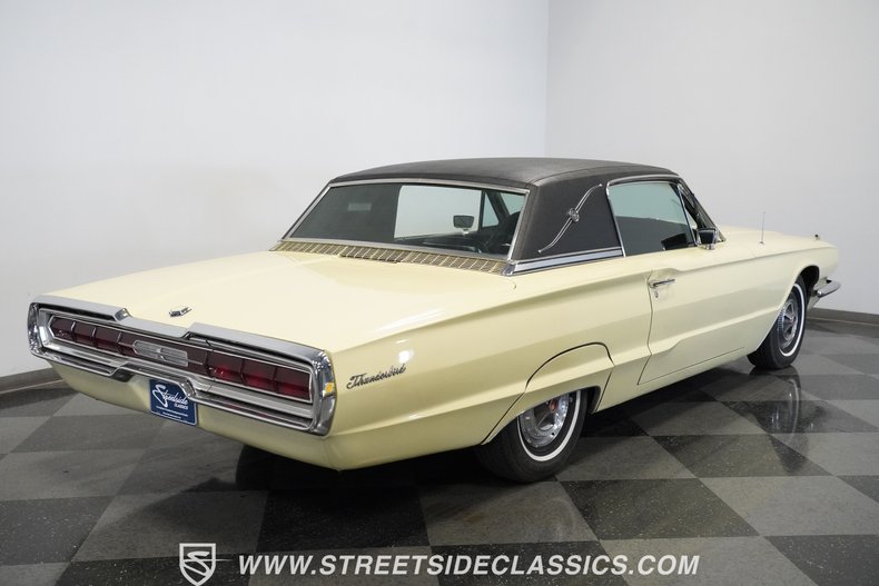 Unknown-Thunderbird-1966-Ivy-Yellow-Black-40
