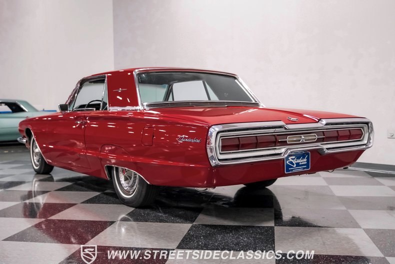 Unknown-Thunderbird-1966-Red-Black-10