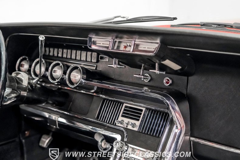 Unknown-Thunderbird-1966-Red-Black-18