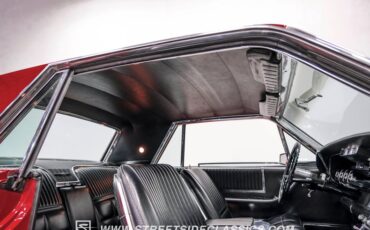 Unknown-Thunderbird-1966-Red-Black-20