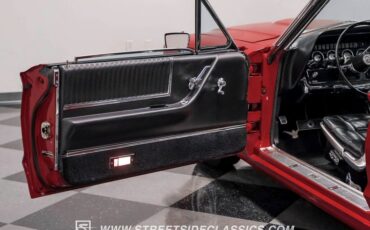 Unknown-Thunderbird-1966-Red-Black-33