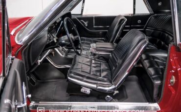 Unknown-Thunderbird-1966-Red-Black-35