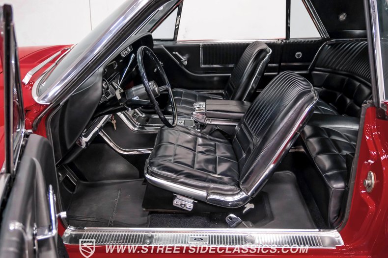 Unknown-Thunderbird-1966-Red-Black-35