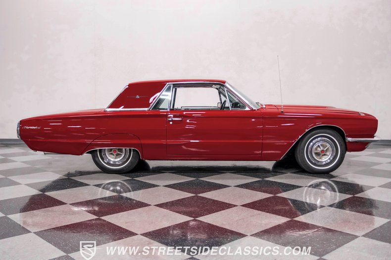 Unknown-Thunderbird-1966-Red-Black-38