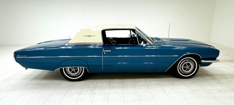 Unknown-Thunderbird-1966-Sapphire-Blue-Dark-Blue-12