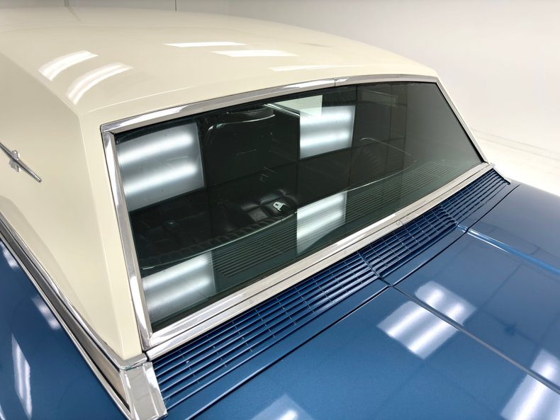 Unknown-Thunderbird-1966-Sapphire-Blue-Dark-Blue-23