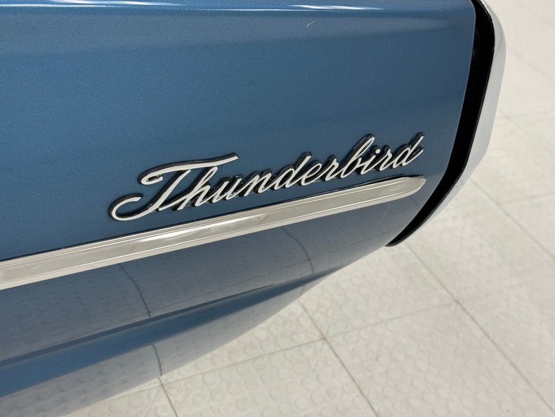 Unknown-Thunderbird-1966-Sapphire-Blue-Dark-Blue-24