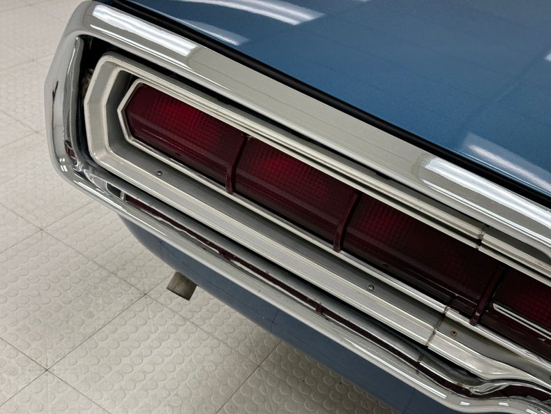 Unknown-Thunderbird-1966-Sapphire-Blue-Dark-Blue-25