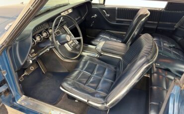 Unknown-Thunderbird-1966-Sapphire-Blue-Dark-Blue-37