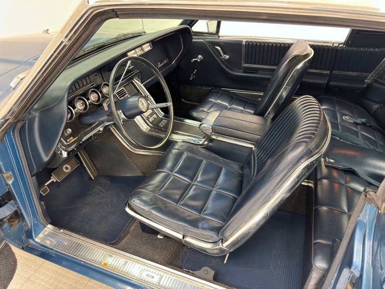Unknown-Thunderbird-1966-Sapphire-Blue-Dark-Blue-37
