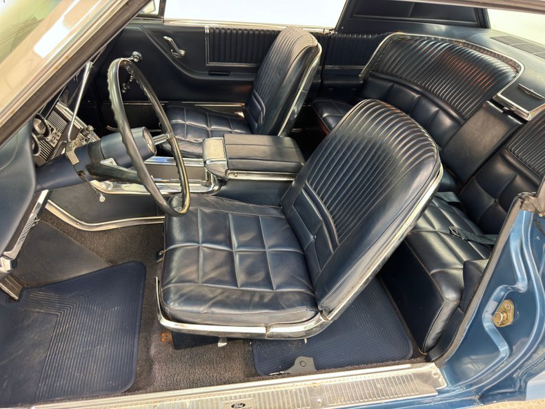 Unknown-Thunderbird-1966-Sapphire-Blue-Dark-Blue-4