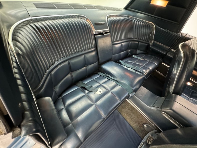 Unknown-Thunderbird-1966-Sapphire-Blue-Dark-Blue-41