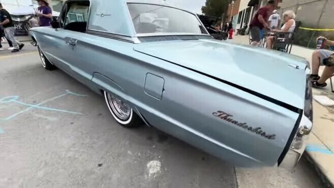 Unknown-Thunderbird-1966-Silver-Silver-4